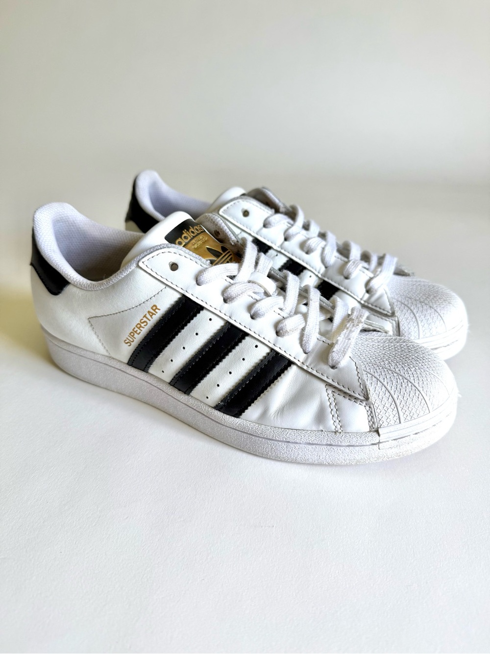 adidas Originals Superstar White Black Gold Shell Toe Sneakers Women's Size 7.5